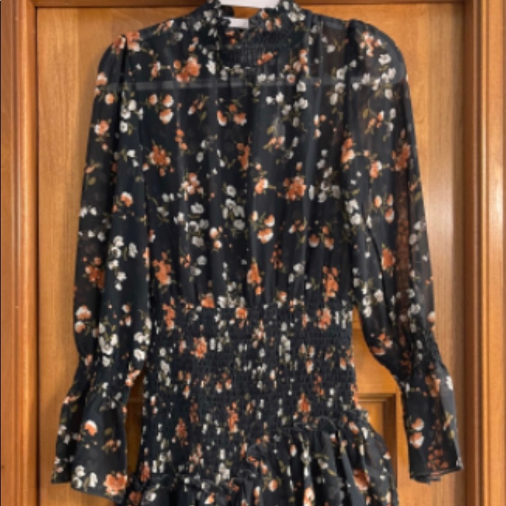 Floral dress with ruched detailing in waist